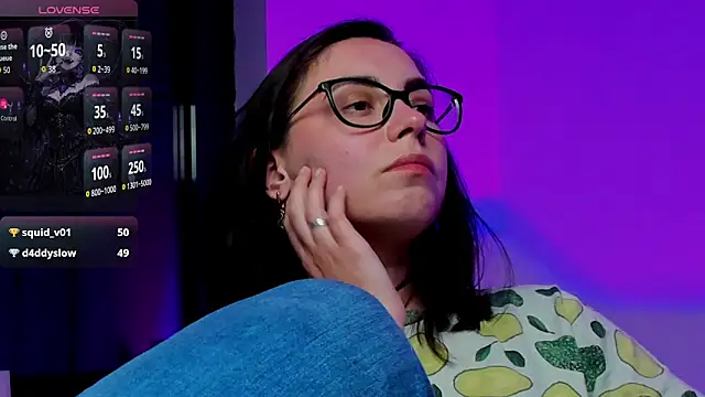 دردشة RitaSonnet الجنسية المباشرة