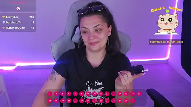 LuciaLoca's Live XXX Chat