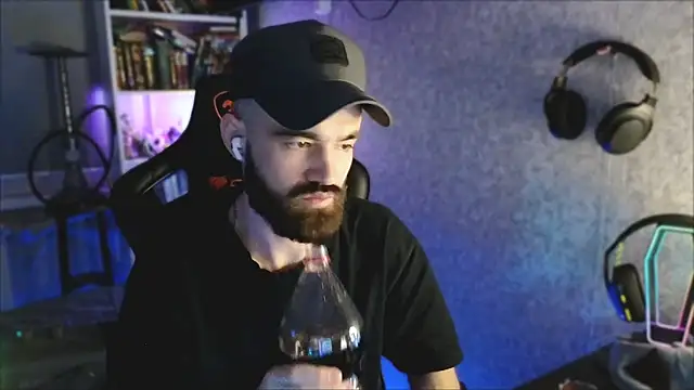 _Mostly_'s Live XXX Chat