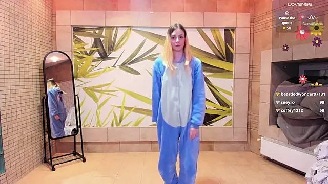 fleximonaのライブXXXチャット