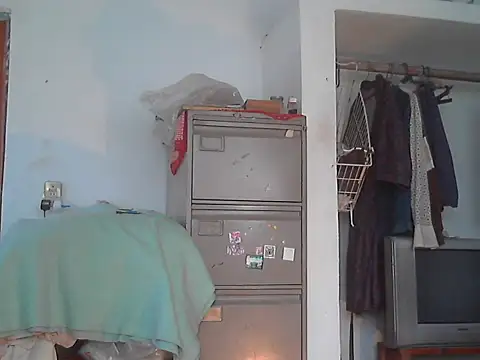 alej90 Show in webcam