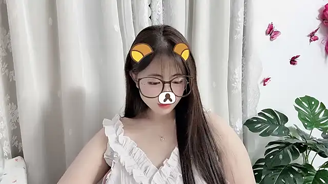 Amelia-babee Adlı Modelin Canlı XXX Sohbeti