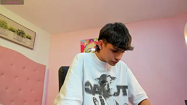 DraxBlade09 Adlı Modelin Web Kamerası Şovu