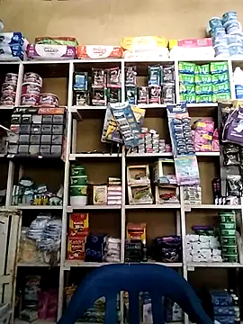 MIA-LARIOS' Live XXX Chat