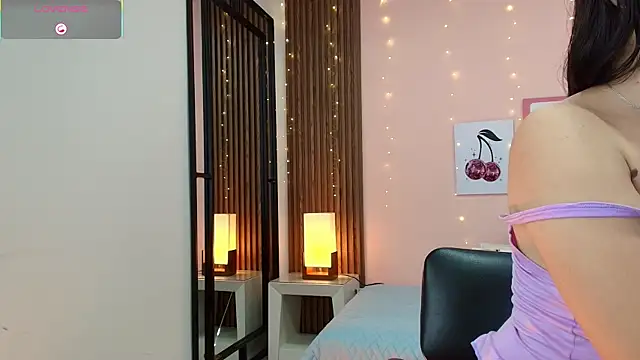 alina_martinelli's Live XXX Chat