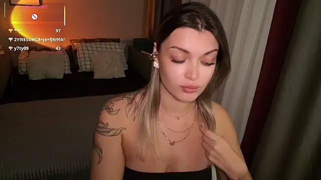 LadyDiLancaster's Live XXX Chat