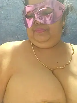 tamilthanushri's Live XXX Chat