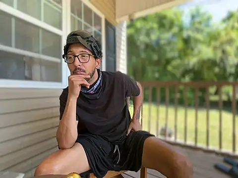 ThrowedWorldWide: απευθείας συνομιλία ΧΧΧ