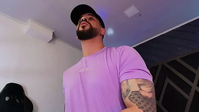 Show modela Petesevans na web-kameri