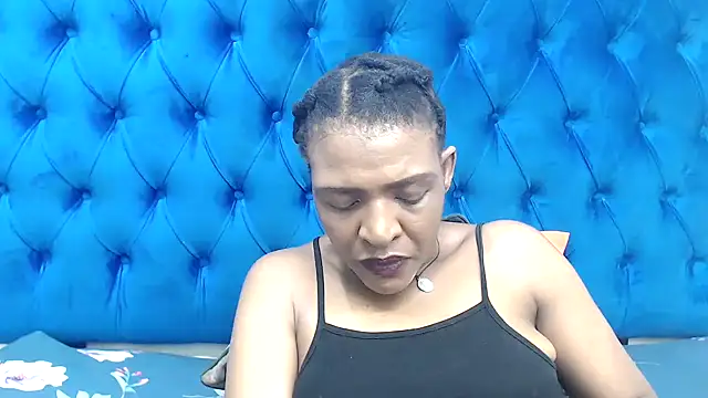 XXX chat uživo modela SpicyQueenxxxx