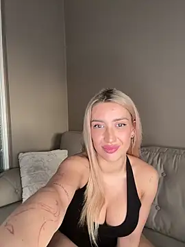 Chat XXX en directo de BlondeChiara