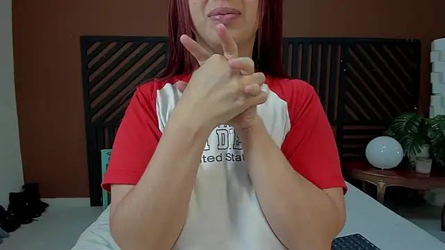 madelaine_blosson Live XXX-Chat