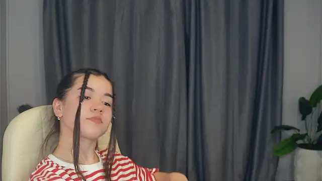 Show de ShanaYock na webcam