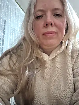 Irina3718 Live XXX-chat