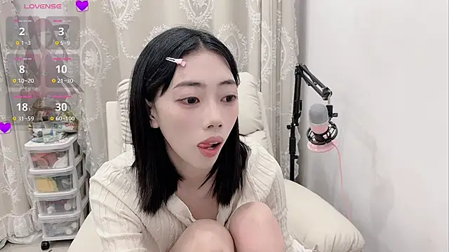 tuantuanle's Live XXX Chat