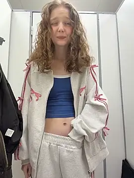 Chat XXX Live outside_rosy