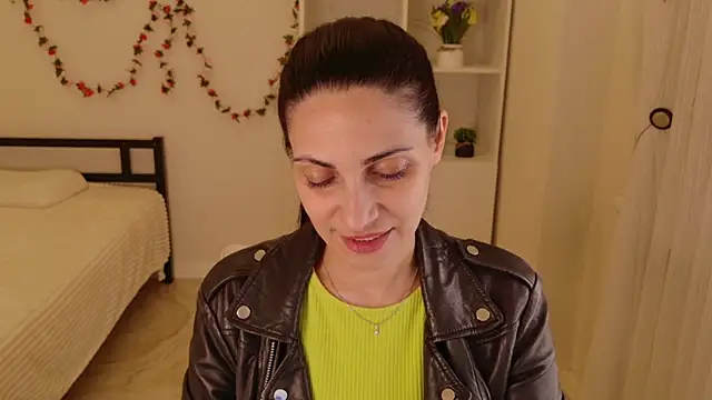 LovelyBeatrice's Live XXX Chat