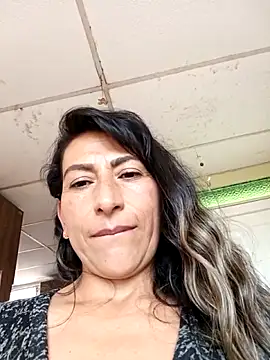 Lucia_Rios' Live XXX Chat