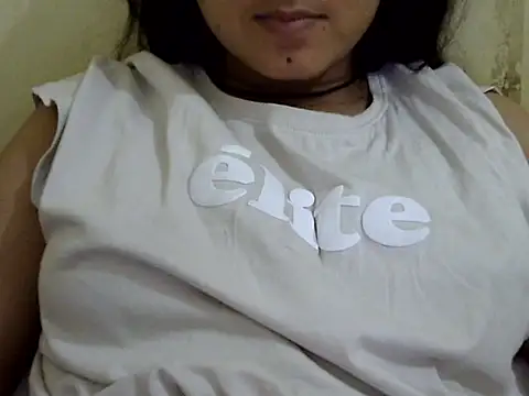 Priyanka_Chopr Live XXX-Chat