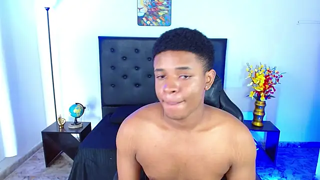 Pertunjukan Kamera Web liiam3