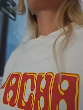 Pretty_roxxyy 现场XXX聊天