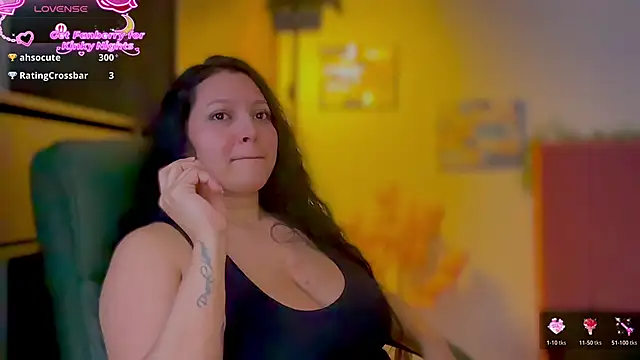 MarcellaGriffin 在線直播表演