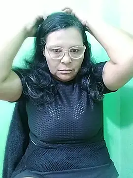 Amarantha25: онлайн-секс-чат