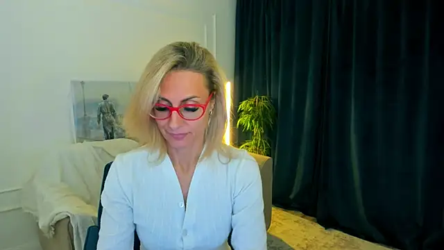 MuseOfStage Live XXX Chat