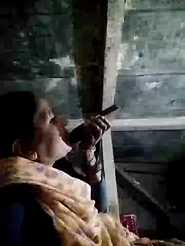 Loomaraj's Live XXX Chat