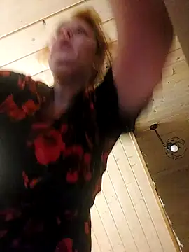 GingerFoxy Live XXX Chat