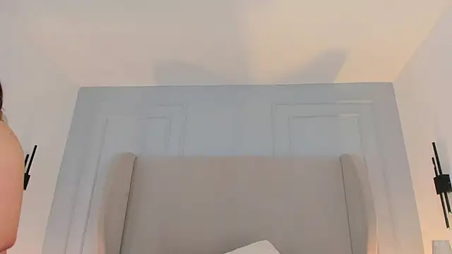 chloe_d Adlı Modelin Canlı XXX Sohbeti