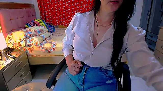 BitterMomXxx Chat XXX in diretta