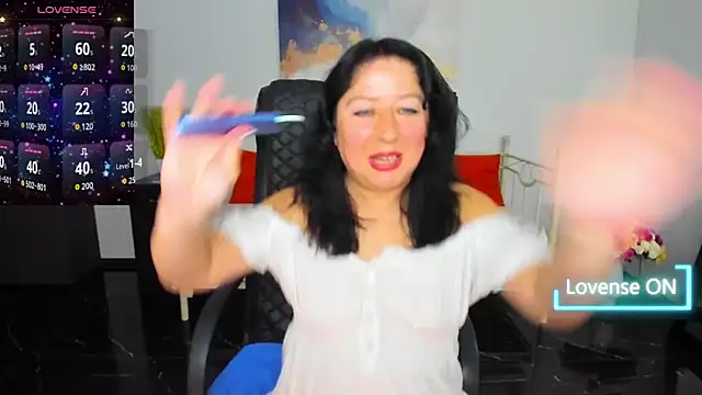 Chat +18 de Julia_Dean ao vivo