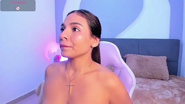 amira_cute2 Adlı Modelin Canlı XXX Sohbeti