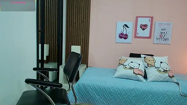 alina_martinelli Adlı Modelin Canlı XXX Sohbeti