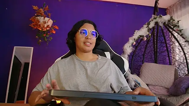 Emmapark_ Chat XXX live