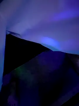 chronic_vibez Show in webcam