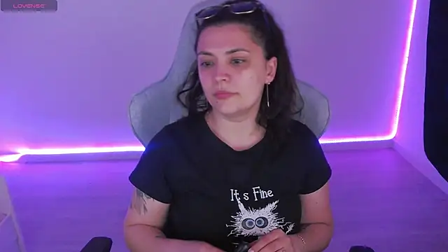 LuciaLoca: онлайн-секс-чат