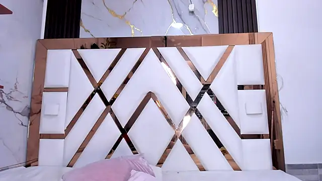 KonnySumer Adlı Modelin Canlı XXX Sohbeti