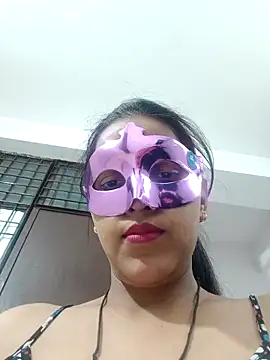 Shivani_hotty live XXX chat