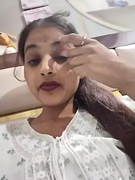 Naina11100 live XXX chat