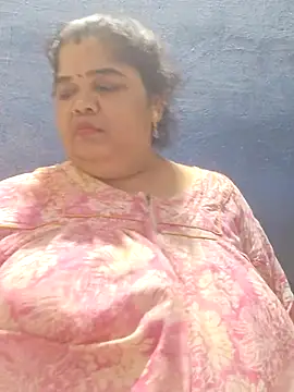 tamilthanushri élő XXX-chatje