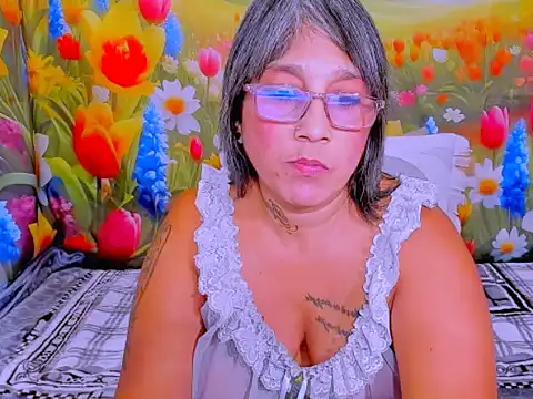 دردشة indianroxy الجنسية المباشرة