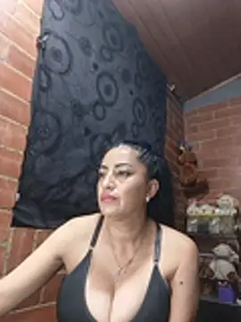 XXX chat uživo modela Alexandrina