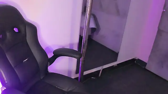 Daniiela_Ember: вебкам-шоу