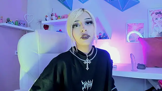 nemesis_castel_'s Live XXX Chat