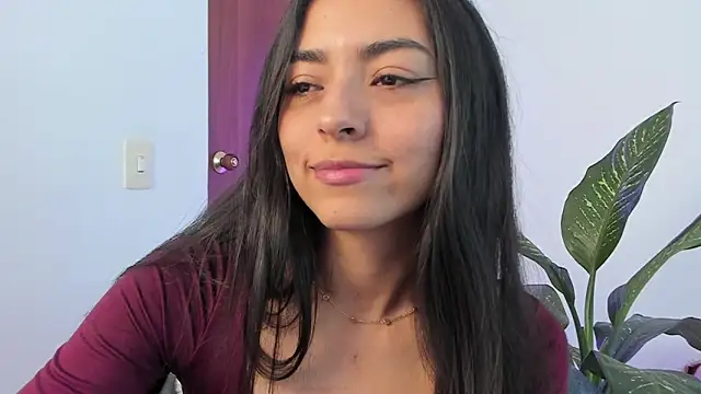 แชท XXX สดของ canelleGarces