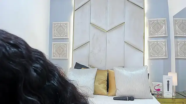 แชท XXX สดของ KarinaaCoxx