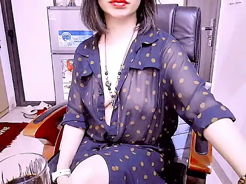 Chat XXX ao vivo de Miu-Le