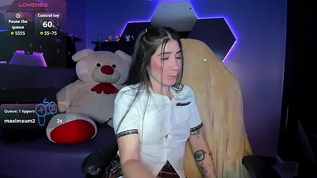 Bambi_cutee Chat XXX live